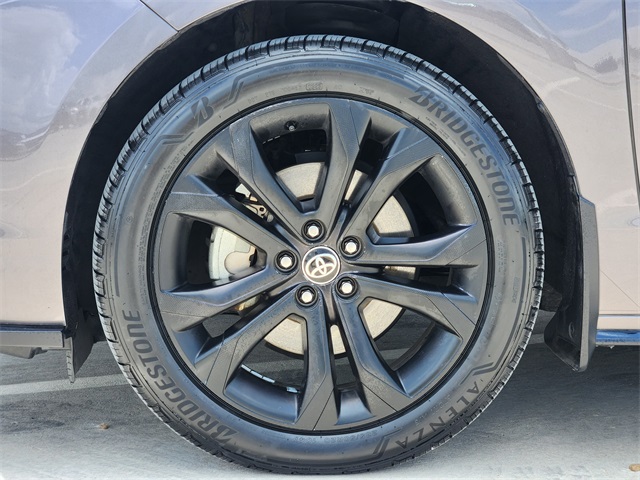 2022 Gray Toyota Sienna XSE FWD Van