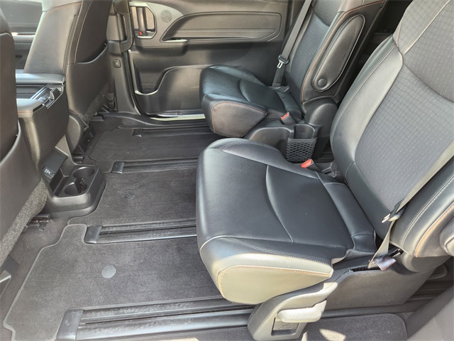 2022 Gray Toyota Sienna XSE FWD Van