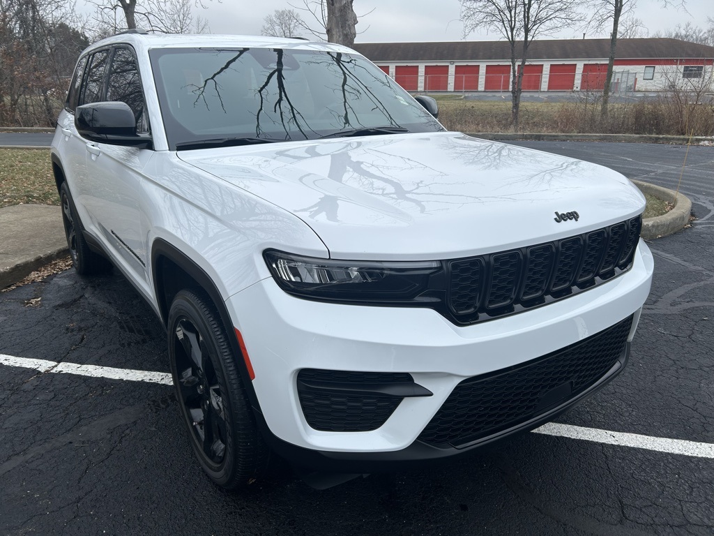 used 2023 Jeep Grand Cherokee car, priced at $29,908