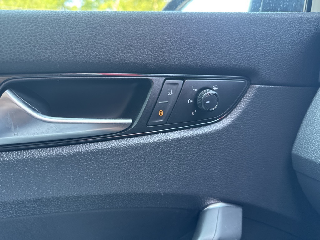 2020 Black Volkswagen Passat 2.0T R-Line FWD Sedan