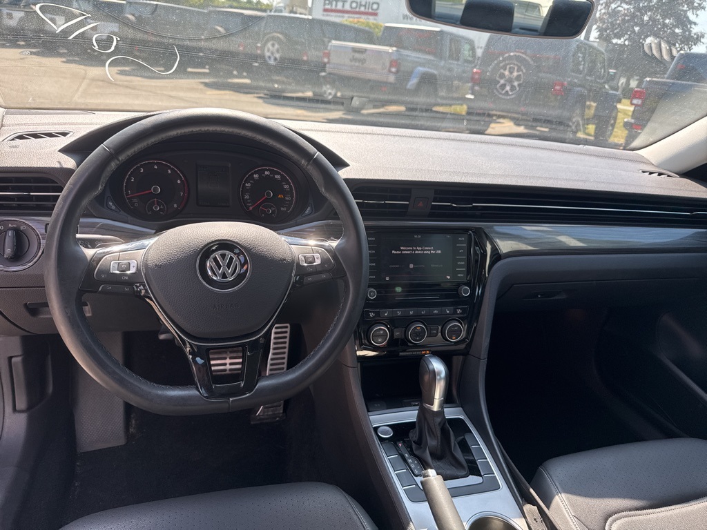 2020 Black Volkswagen Passat 2.0T R-Line FWD Sedan