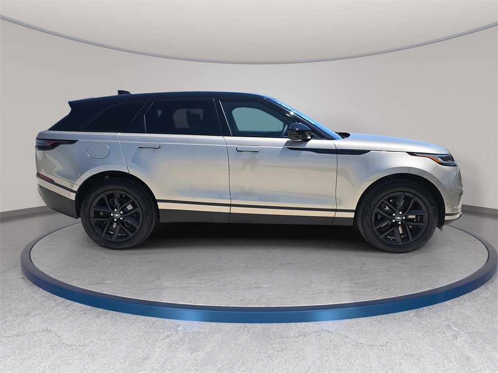 2026 Land Rover Range Rover Velar S photo 4