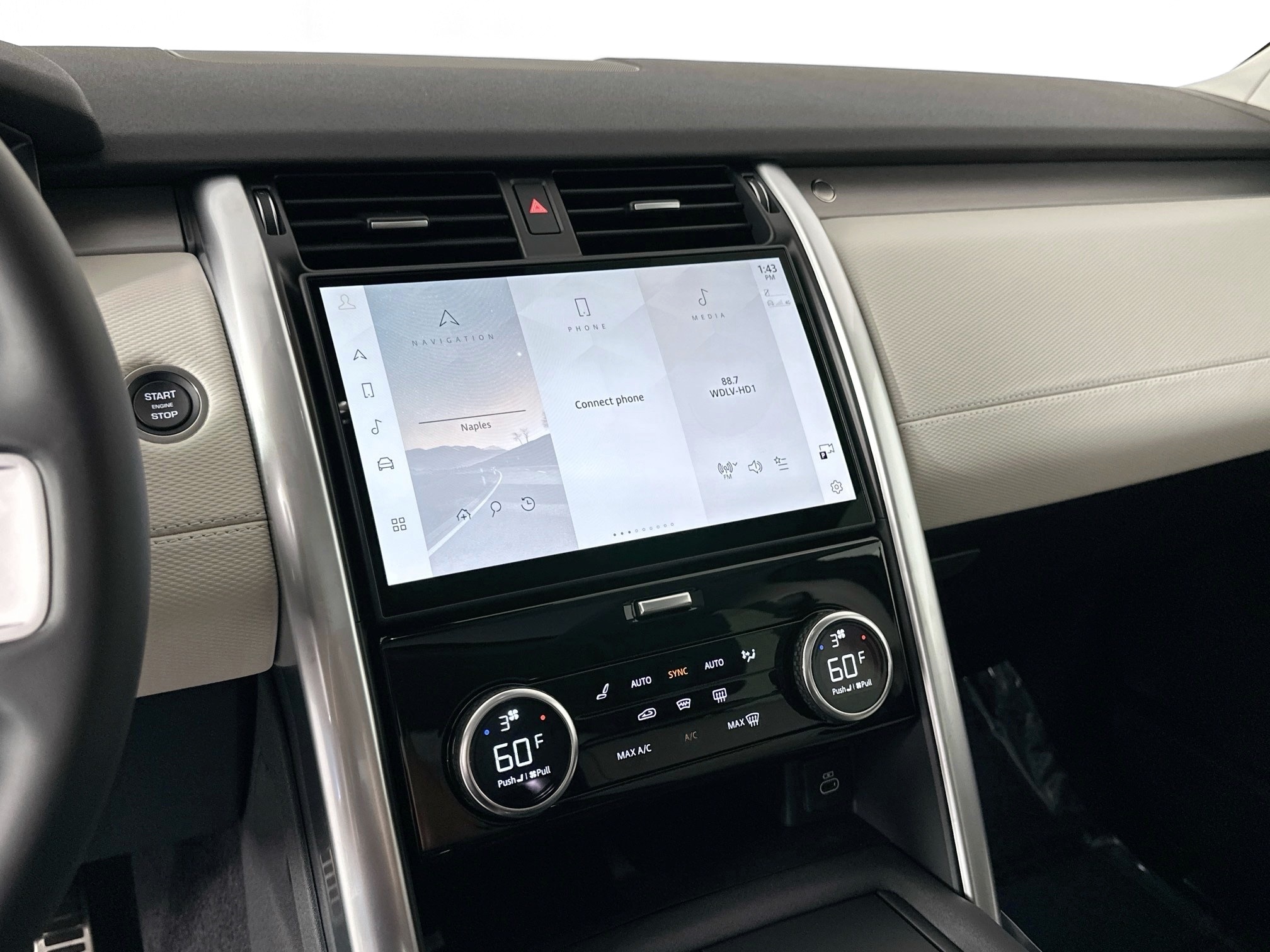 new 2025 Land Rover Discovery car, priced at $79,478