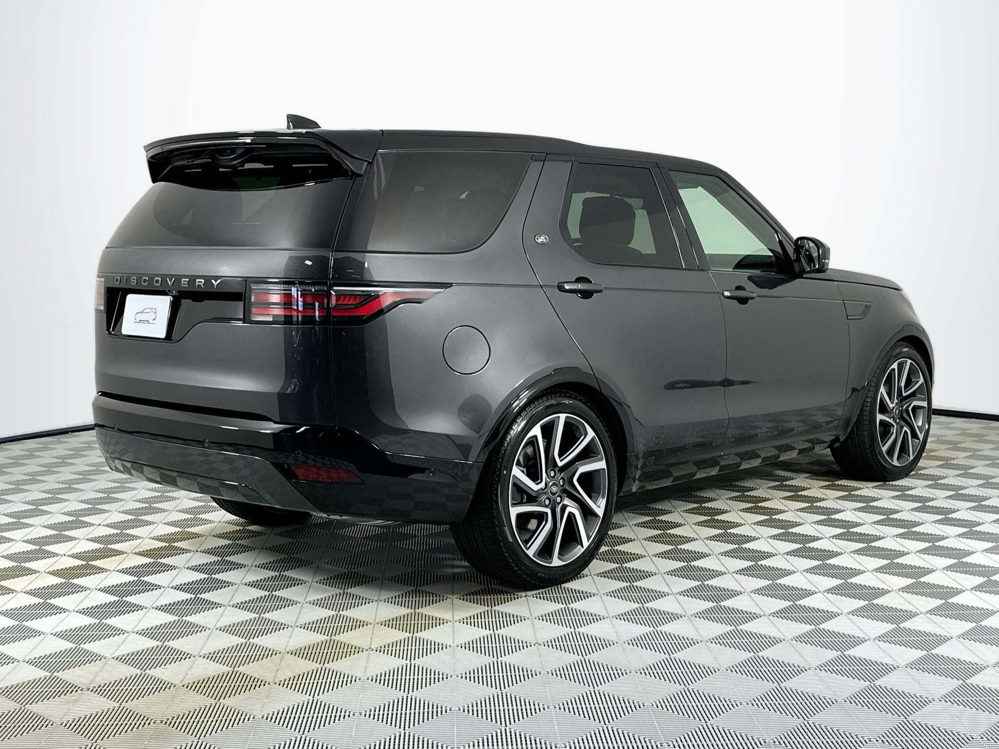 new 2025 Land Rover Discovery car, priced at $79,478