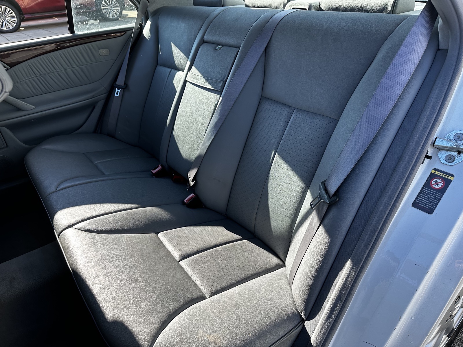 2000 Mercedes Benz E 320 photo 3