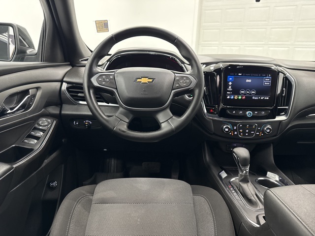 used 2023 Chevrolet Traverse car, priced at $24,988