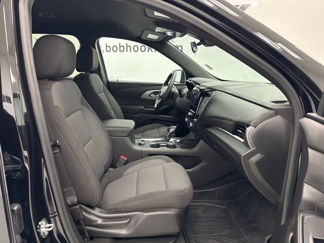 used 2023 Chevrolet Traverse car, priced at $24,988