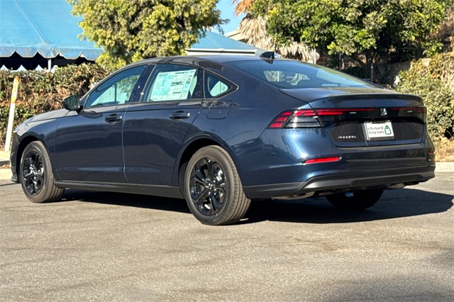 2025 Honda Accord SE photo 4