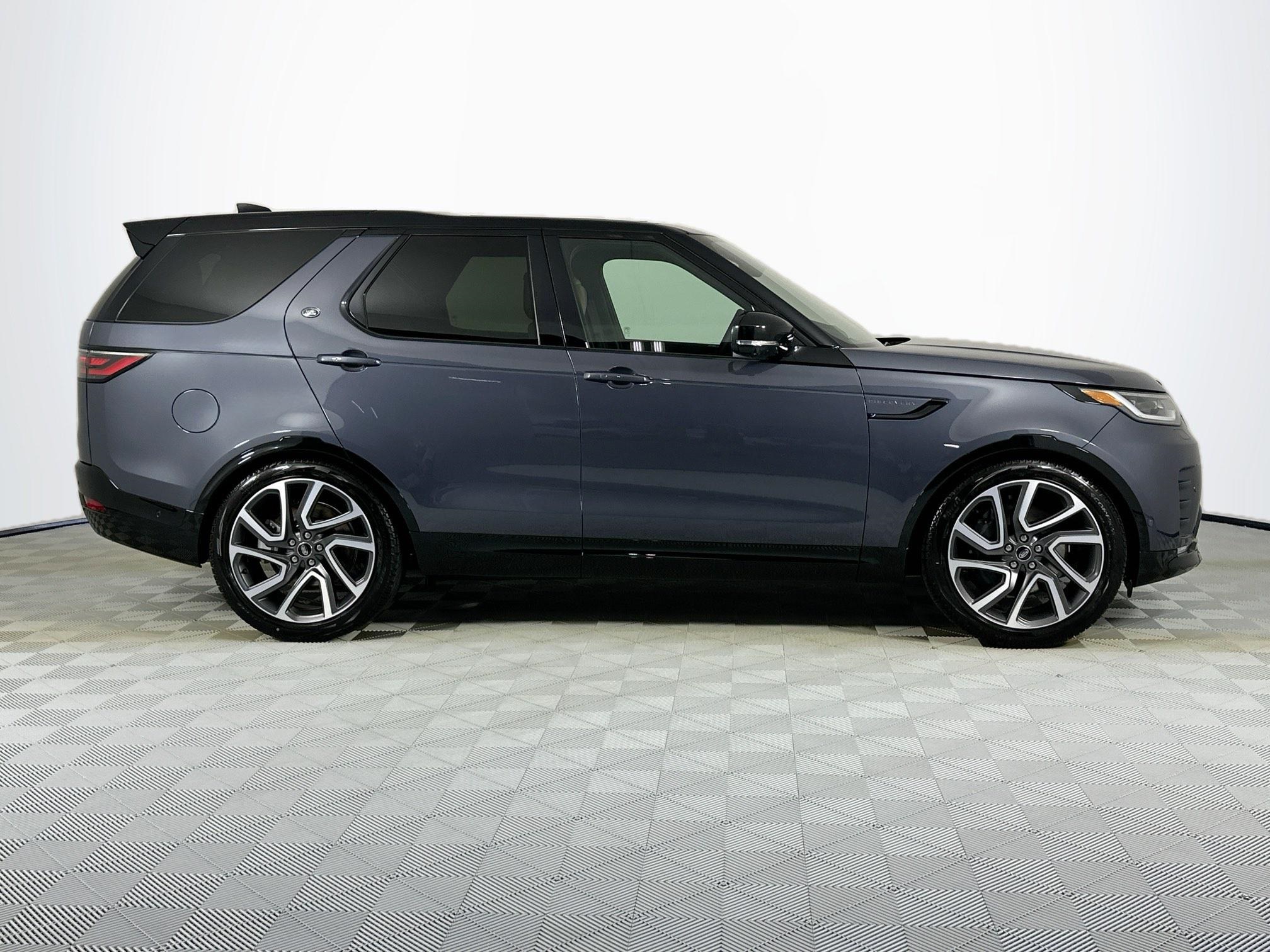 new 2025 Land Rover Discovery car, priced at $82,443
