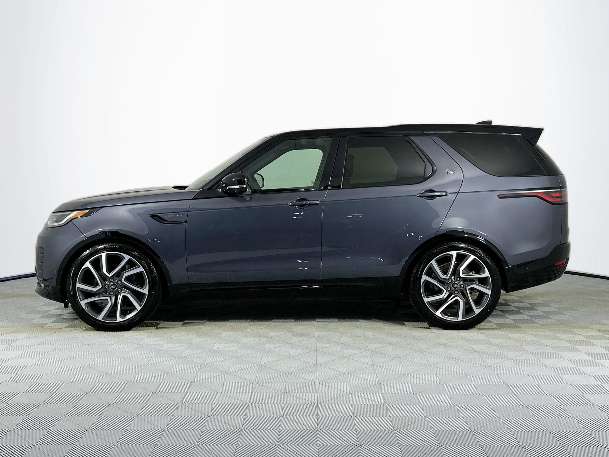 new 2025 Land Rover Discovery car, priced at $82,443