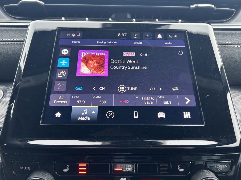 used 2024 Jeep Grand Cherokee car, priced at $33,526