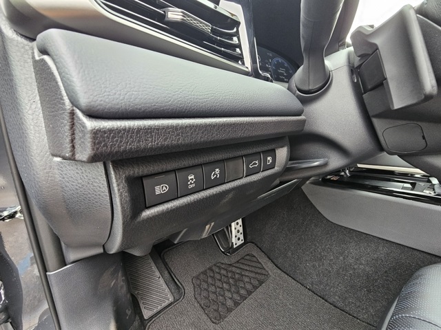 2025 Toyota Camry XSE photo 11