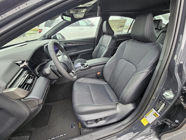 2025 Toyota Camry XSE photo 18