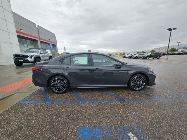 2025 Toyota Camry XSE photo 4