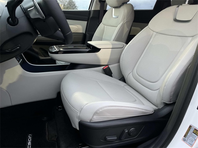 new 2026 Hyundai Tucson Hybrid car, priced at $42,749