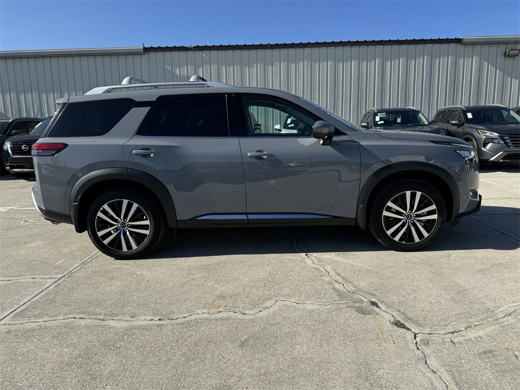 New 2025 Nissan Pathfinder SUV