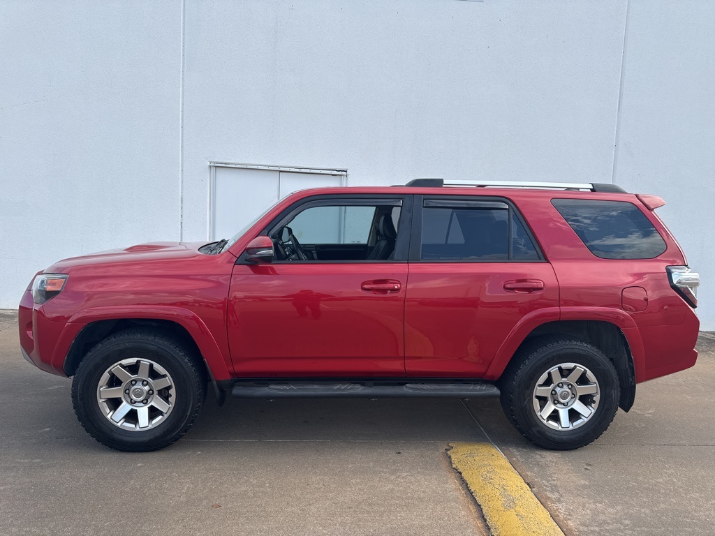 2016 Toyota 4Runner Trail Premium photo 2