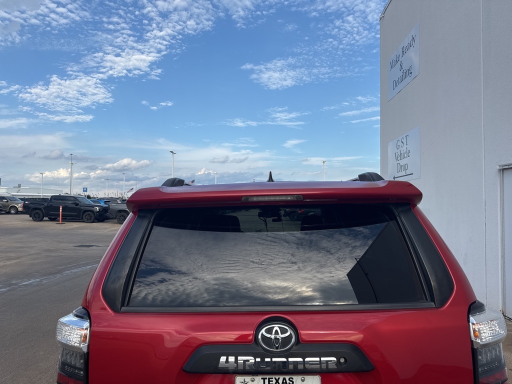 2016 Toyota 4Runner Trail Premium photo 3