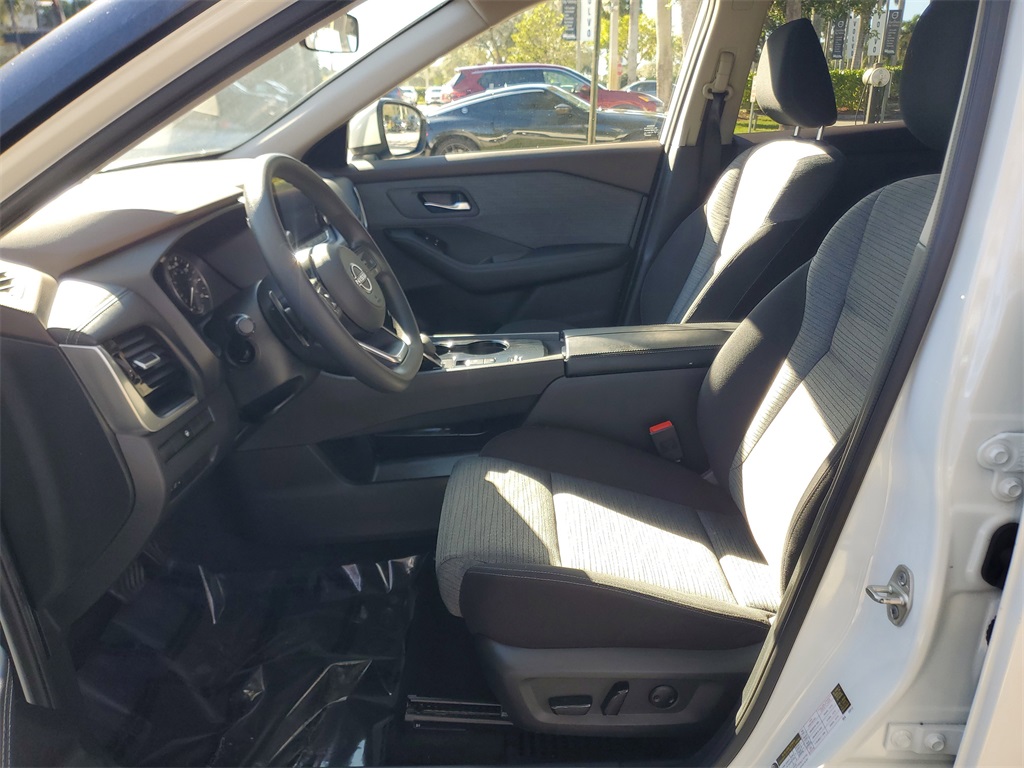 used 2022 Nissan Rogue car, priced at $16,895