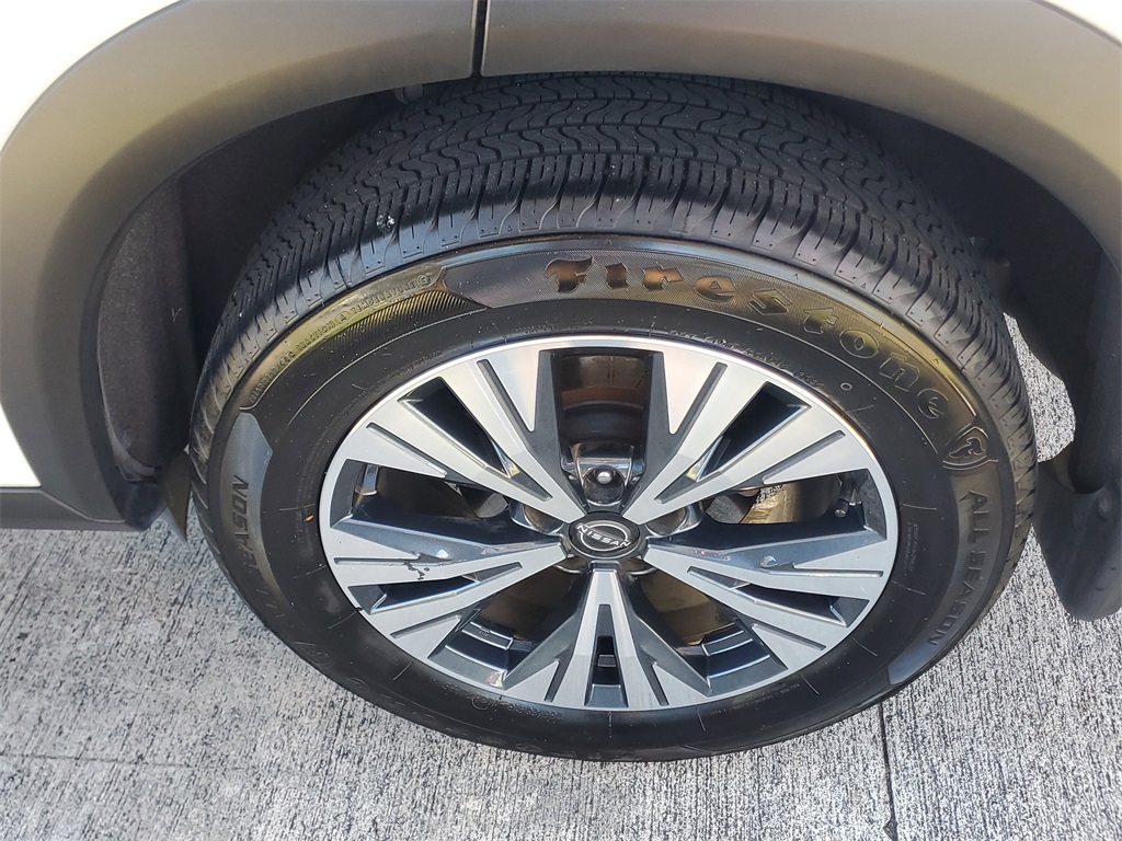 used 2022 Nissan Rogue car, priced at $16,895