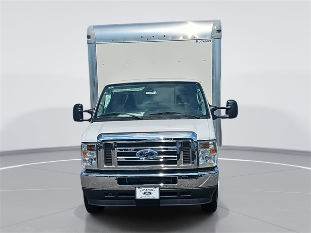 2024 Ford E-450 photo 2