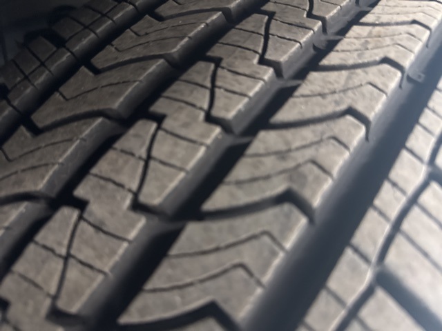 used 2024 Chevrolet Traverse car, priced at $34,888