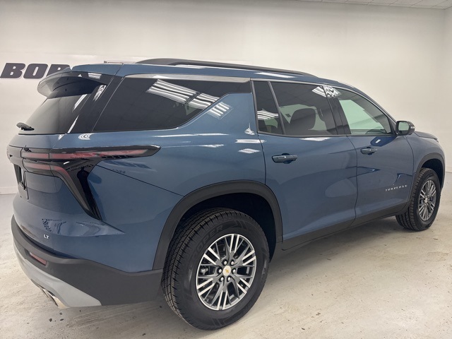 used 2024 Chevrolet Traverse car, priced at $34,888