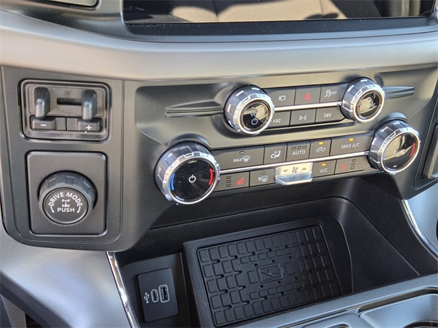 New 2025 Ford F-150 SuperCrew 5.5' Box XLT