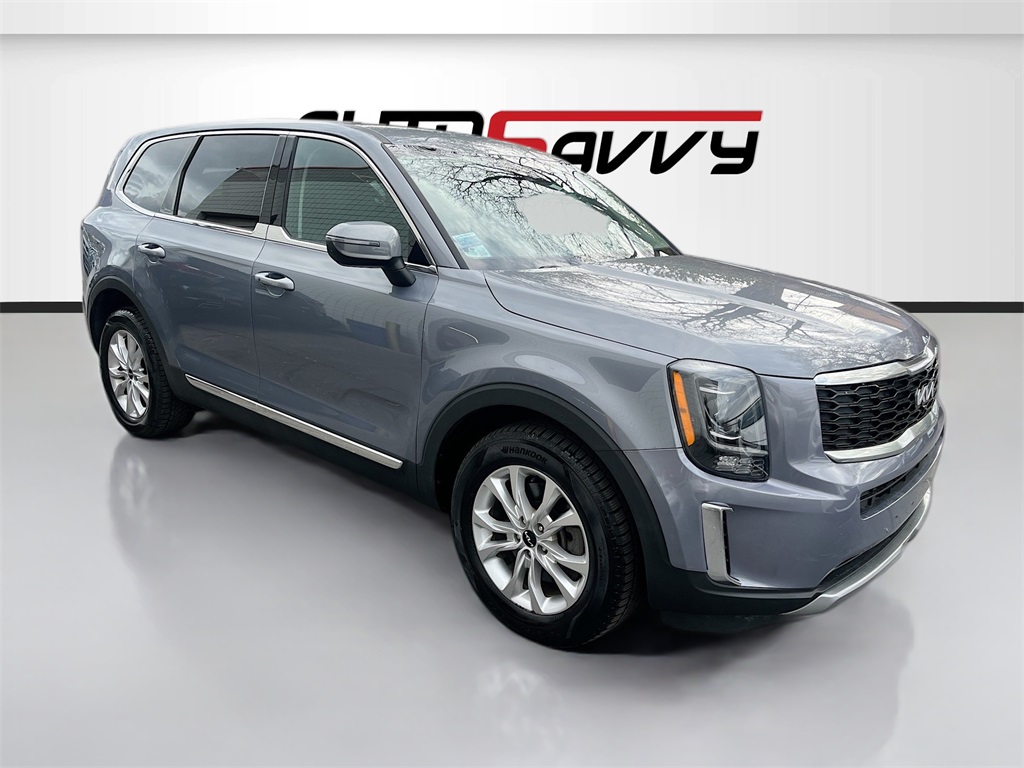 2022 Kia Telluride LX's photo