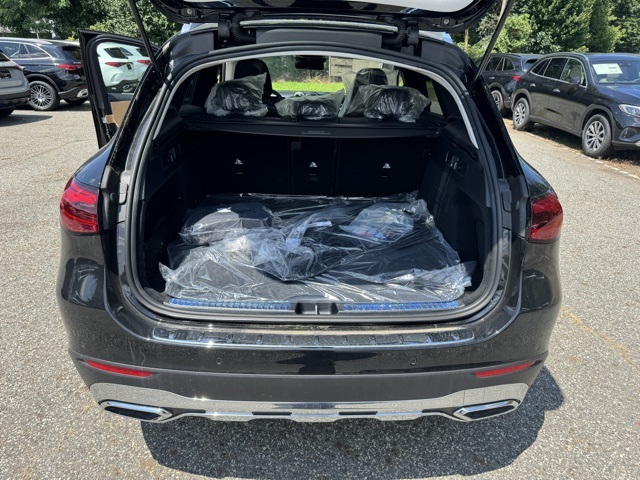 2025 Mercedes Benz GLC 350e 4MATIC photo 11