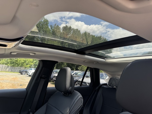 2025 Mercedes Benz GLC 350e 4MATIC photo 21