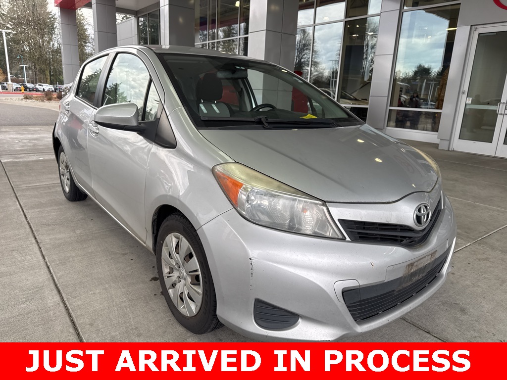 2012 Toyota Yaris L