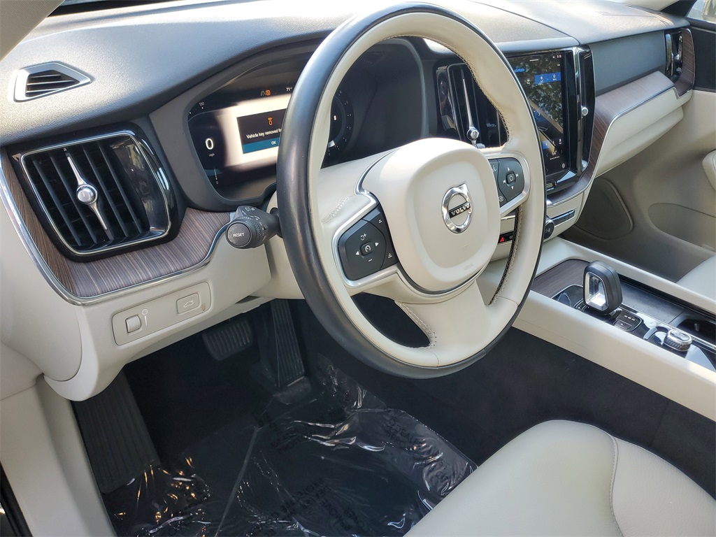 used 2022 Volvo XC60 car, priced at $23,989
