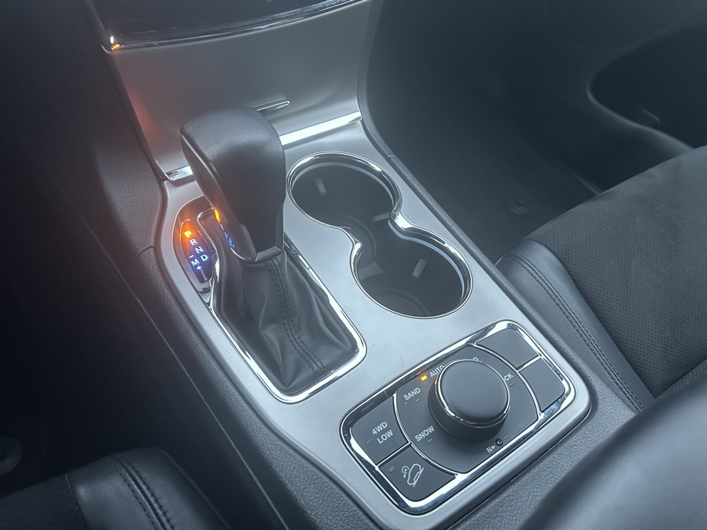 used 2022 Jeep Grand Cherokee WK car, priced at $24,172