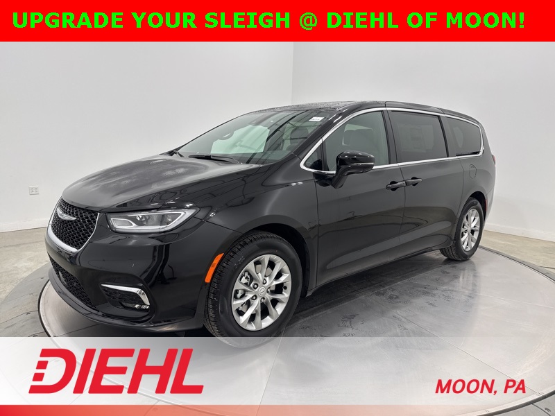 2026 Chrysler Pacifica Limited photo 3