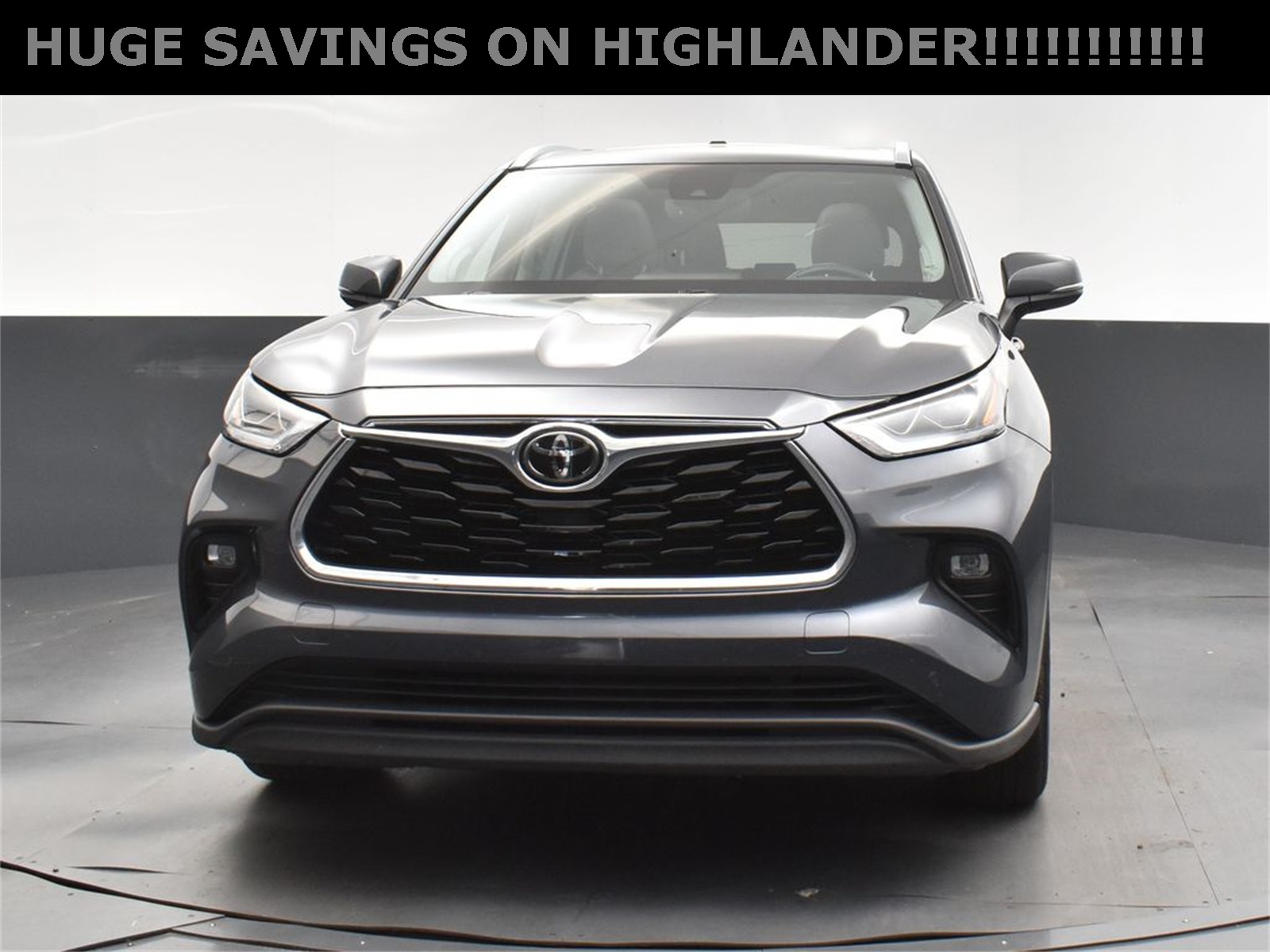 2021 Magnetic Gray Metallic Toyota Highlander Limited FWD SUV