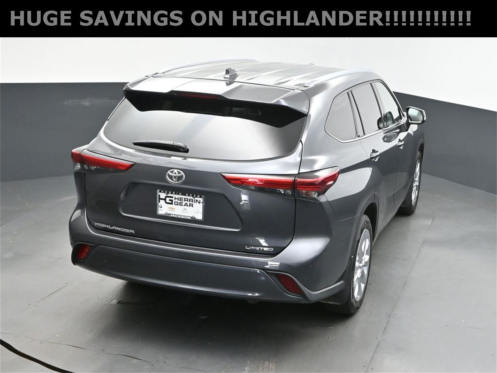 2021 Magnetic Gray Metallic Toyota Highlander Limited FWD SUV