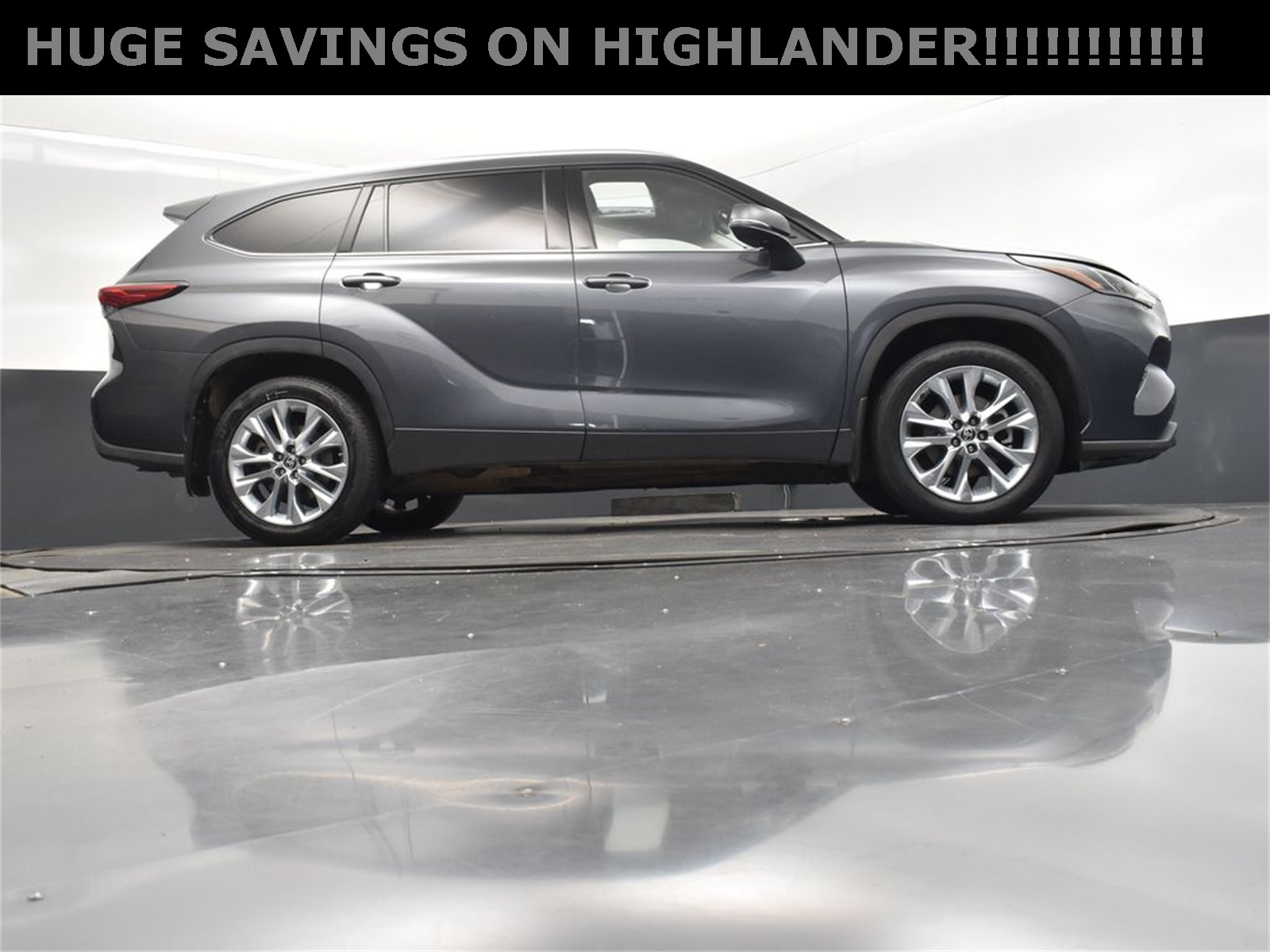 2021 Magnetic Gray Metallic Toyota Highlander Limited FWD SUV