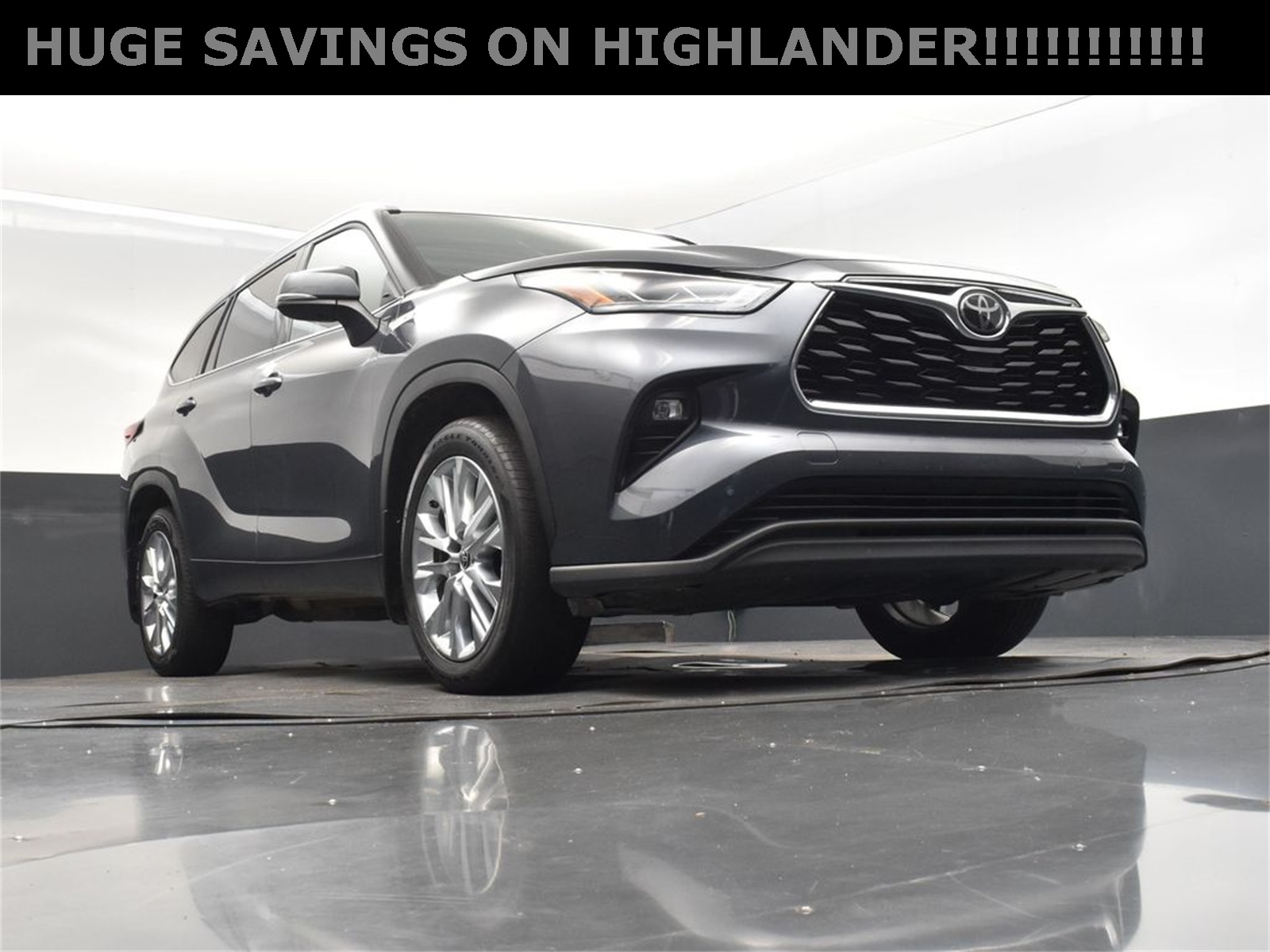 2021 Magnetic Gray Metallic Toyota Highlander Limited FWD SUV