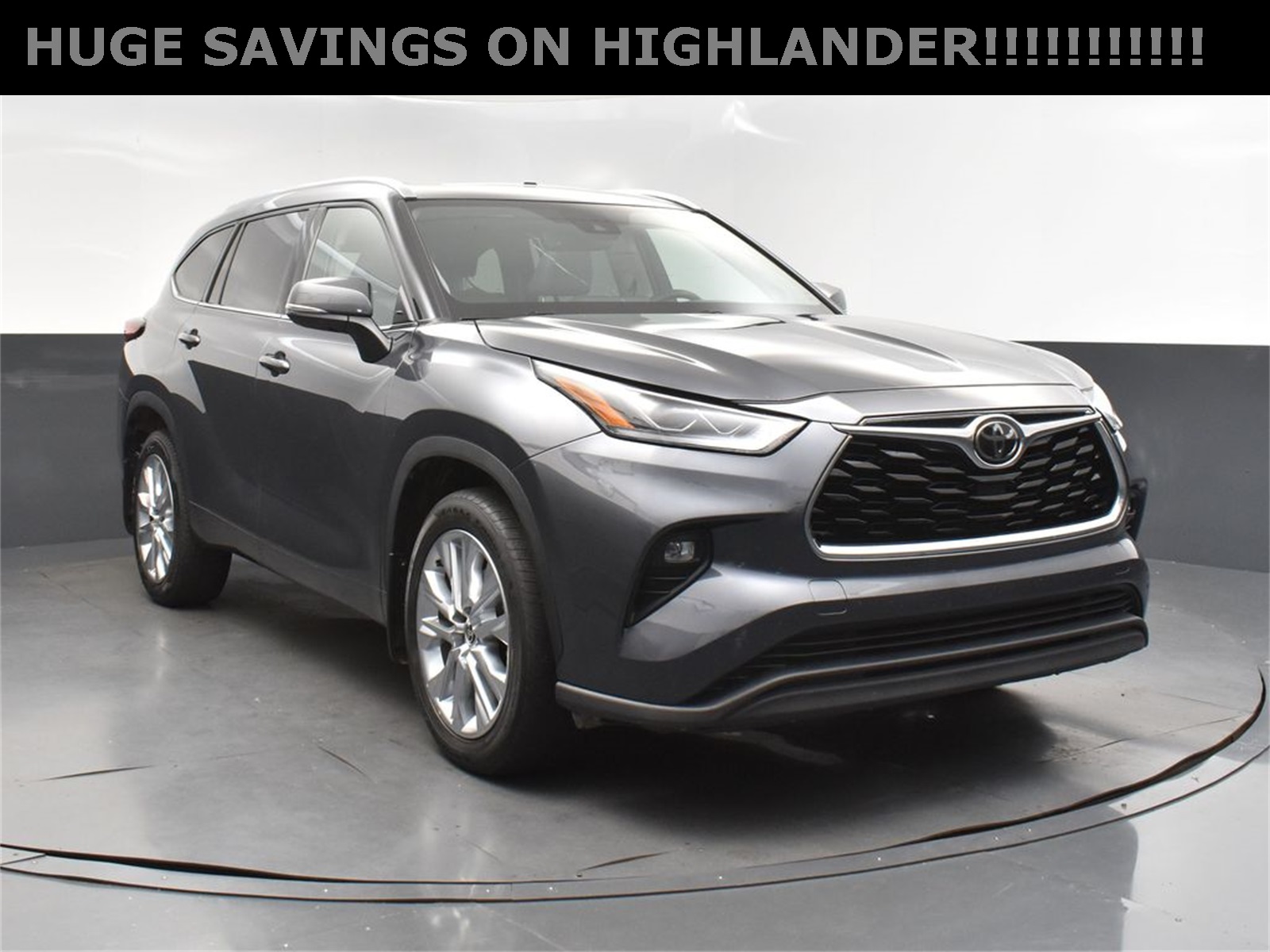 2021 Magnetic Gray Metallic Toyota Highlander Limited FWD SUV