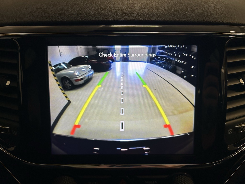 used 2021 Jeep Grand Cherokee car, priced at $22,774