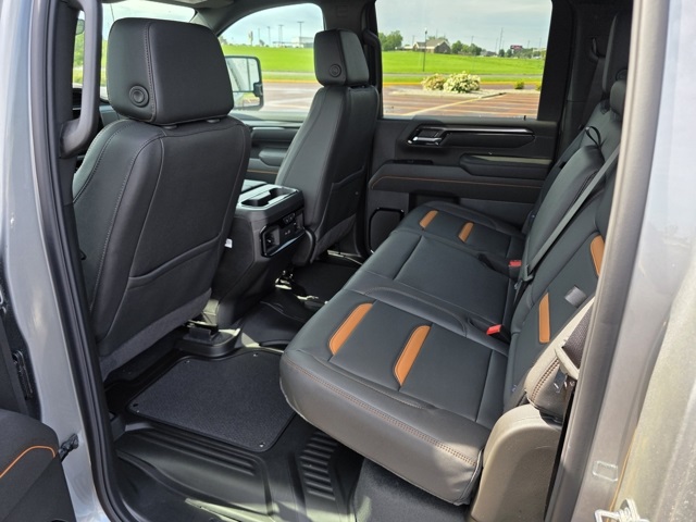 2025 GMC Sierra 3500HD AT4