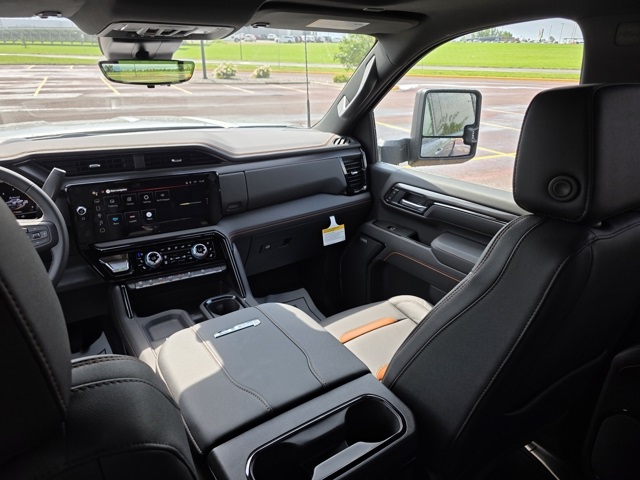 2025 GMC Sierra 3500HD AT4