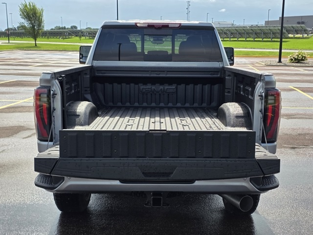 2025 GMC Sierra 3500HD AT4