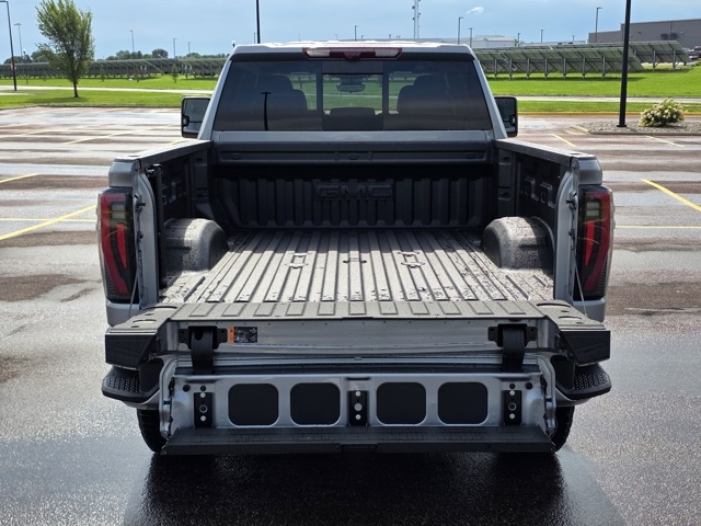 2025 GMC Sierra 3500HD AT4