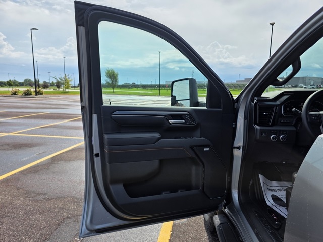2025 GMC Sierra 3500HD AT4