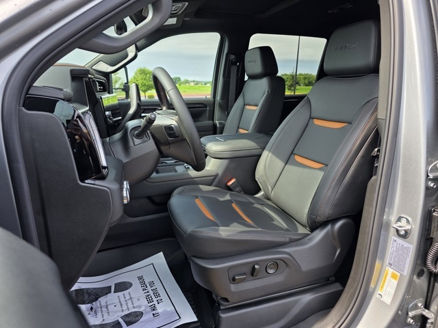2025 GMC Sierra 3500HD AT4