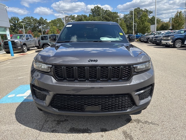 2025 Jeep Grand Cherokee Altitude X photo 5