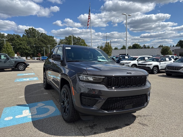 2025 Jeep Grand Cherokee Altitude X photo 6