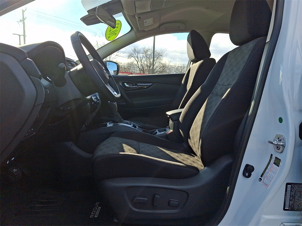 used 2022 Nissan Rogue Sport car, priced at $19,500